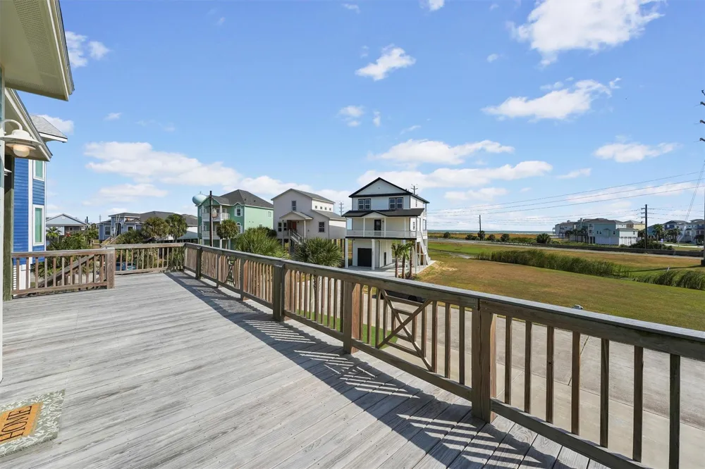 25102 Sausalito Drive Galveston, TX 77554