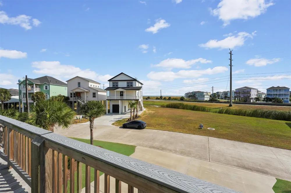 25102 Sausalito Drive Galveston, TX 77554