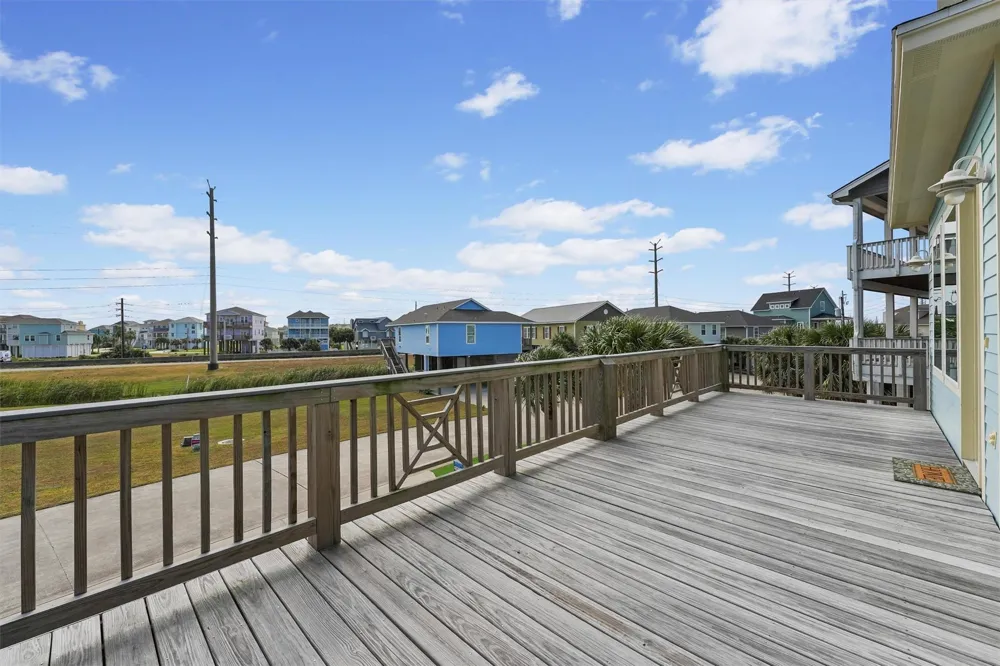 25102 Sausalito Drive Galveston, TX 77554