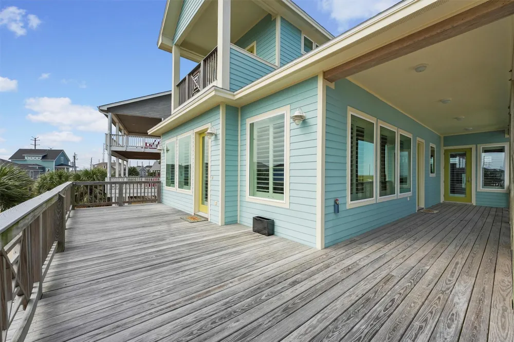 25102 Sausalito Drive Galveston, TX 77554