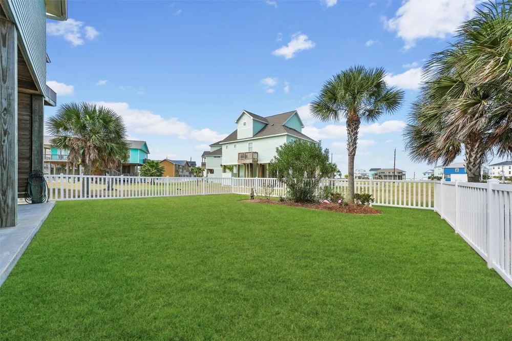 25102 Sausalito Drive Galveston, TX 77554