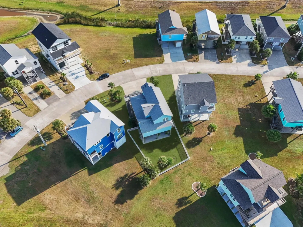 25102 Sausalito Drive Galveston, TX 77554