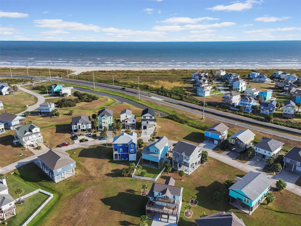 25102 Sausalito Drive Galveston, TX 77554