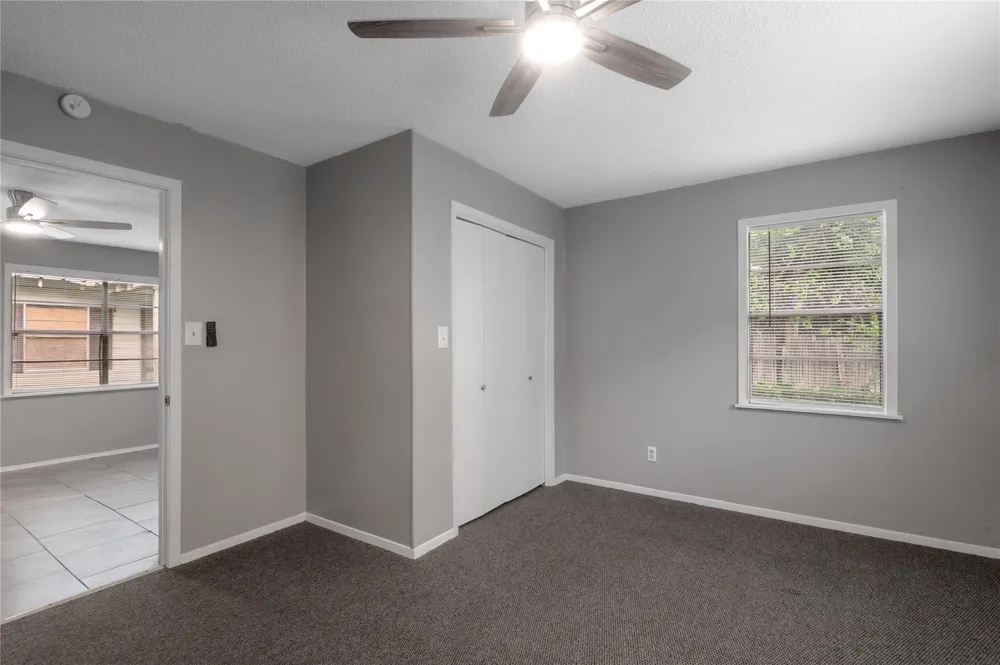 700 Gray Street #2 Huntsville, TX 77320