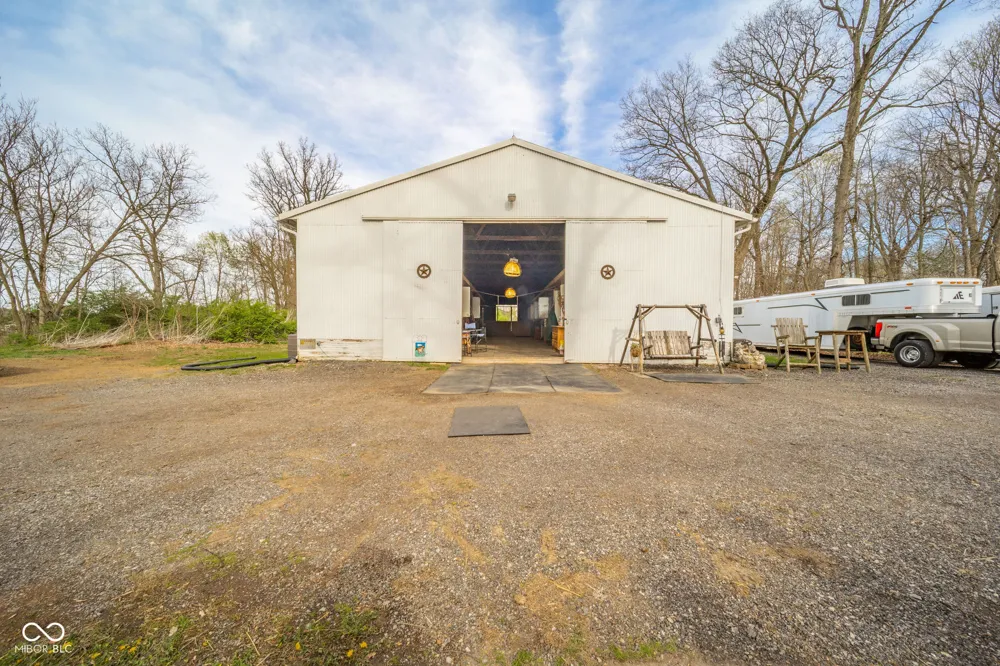 11910 S County Road 800 W Daleville, IN 47334