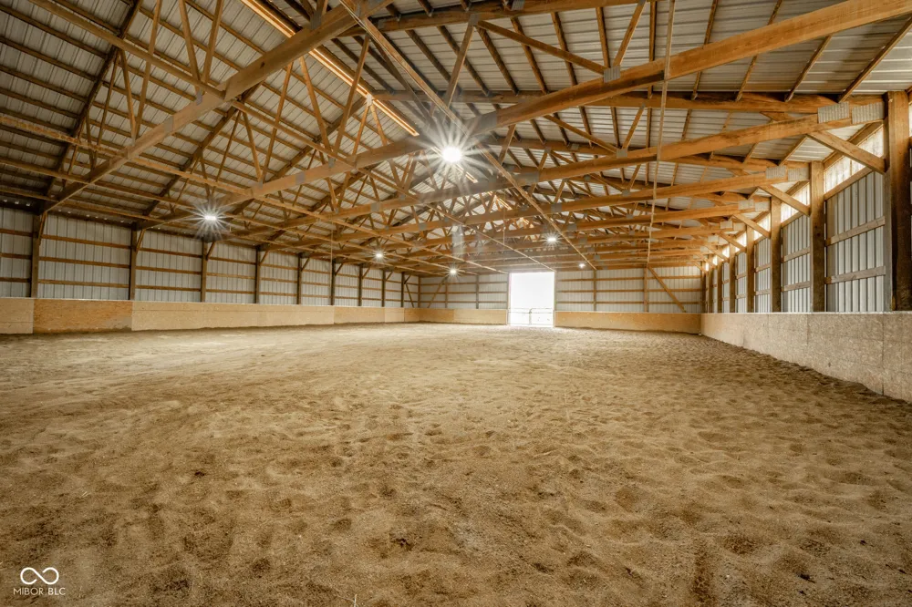 11910 S County Road 800 W Daleville, IN 47334