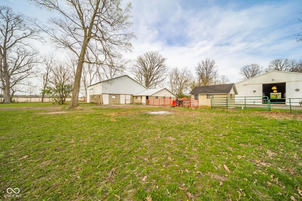 11910 S County Road 800 W Daleville, IN 47334