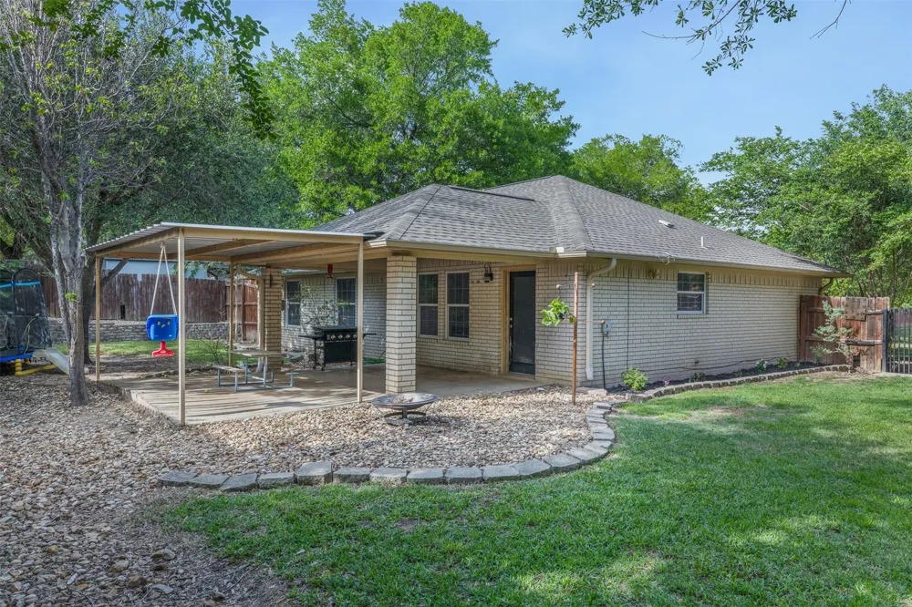 705 Palmer Street Rockdale, TX 76567