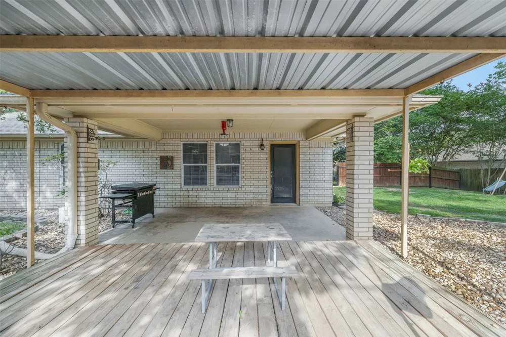 705 Palmer Street Rockdale, TX 76567