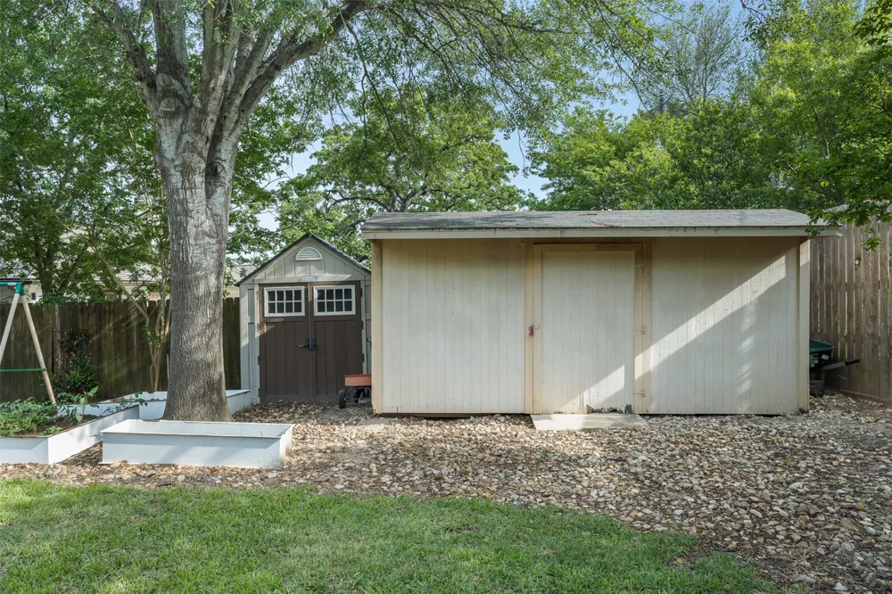 705 Palmer Street Rockdale, TX 76567