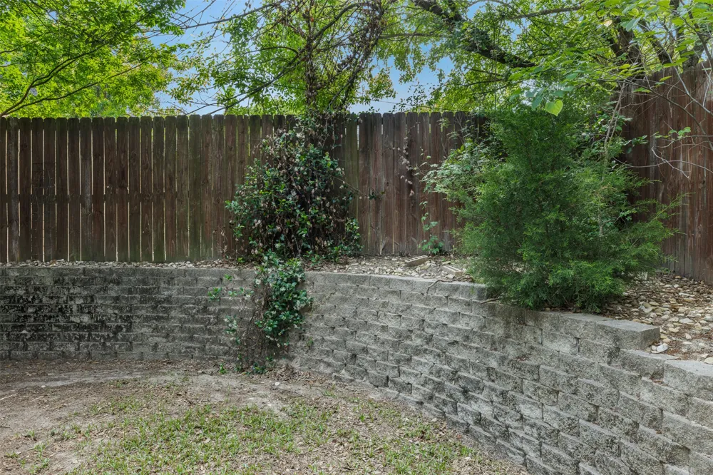 705 Palmer Street Rockdale, TX 76567