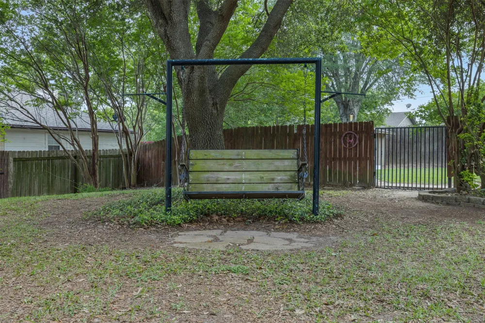705 Palmer Street Rockdale, TX 76567