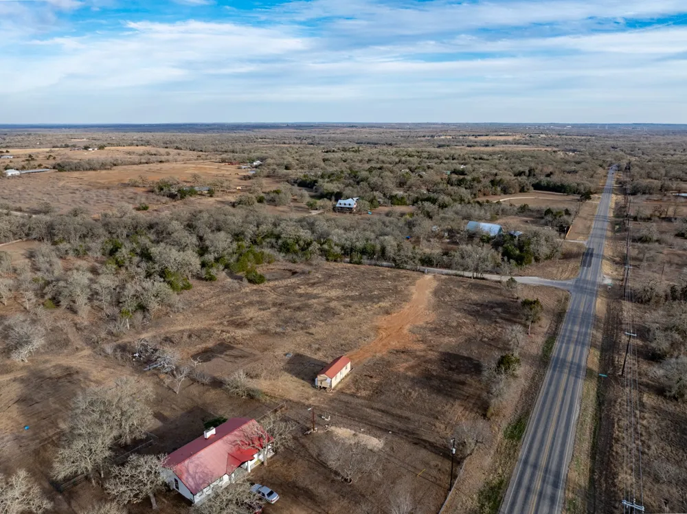 1056 High Grove Road Cedar Creek, TX 78612
