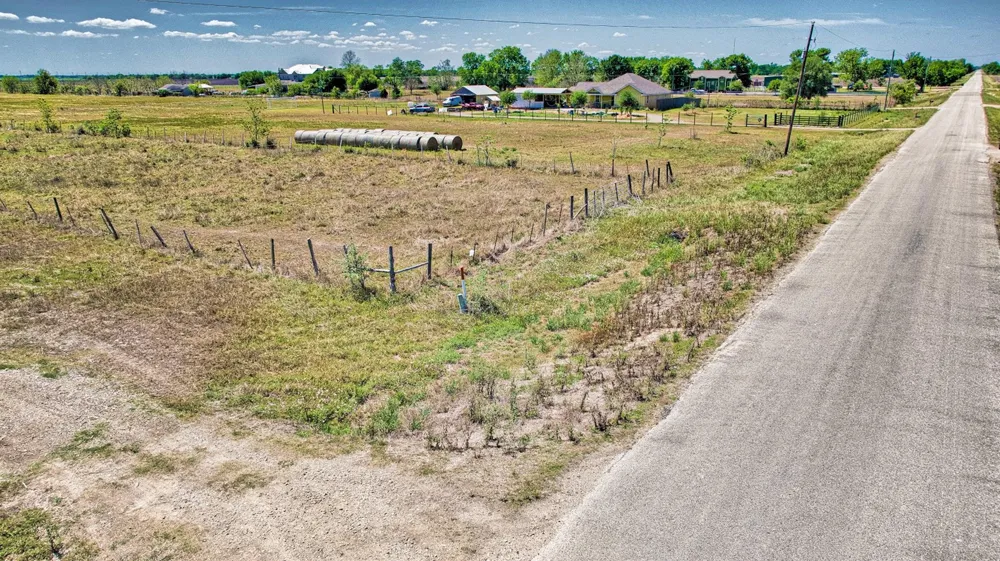 1 Beard Road Needville, TX 77461