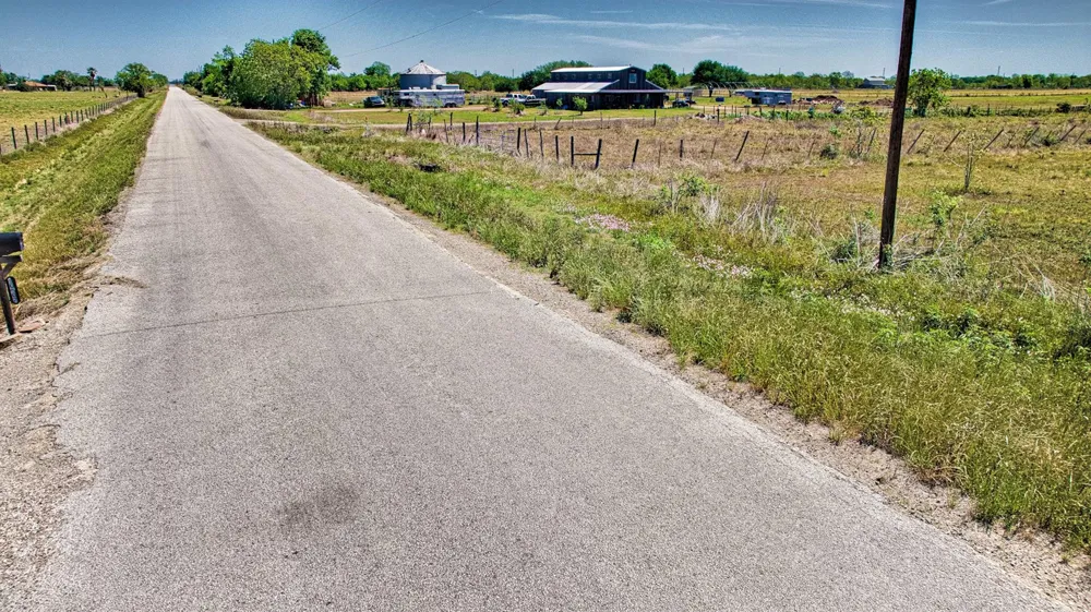 1 Beard Road Needville, TX 77461