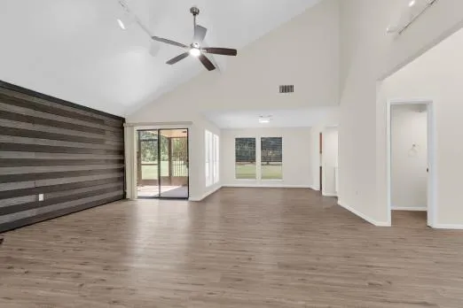 16017 Golf Club Drive Crosby, TX 77532