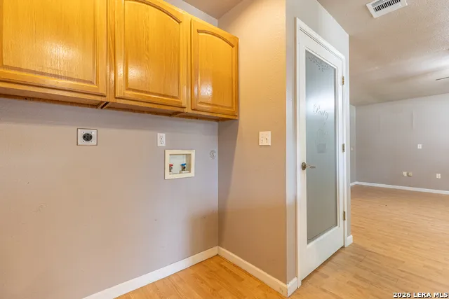 3727 Aragon Dr San Antonio, TX 78211