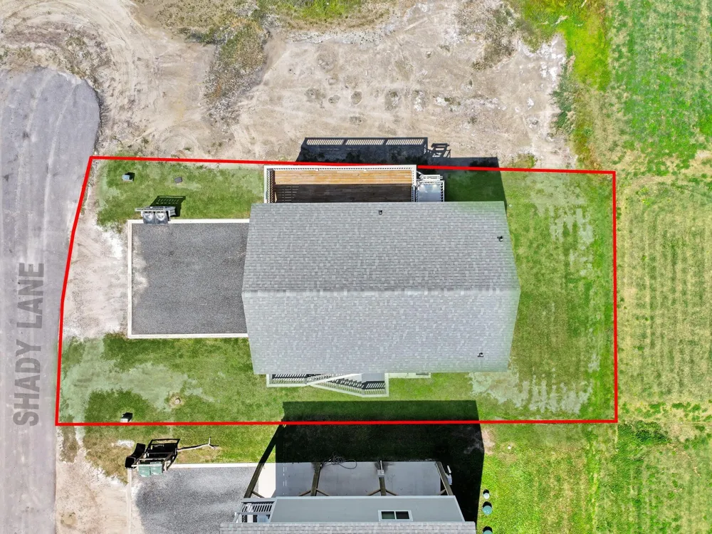 1094 Shady Lane Gilchrist, TX 77617