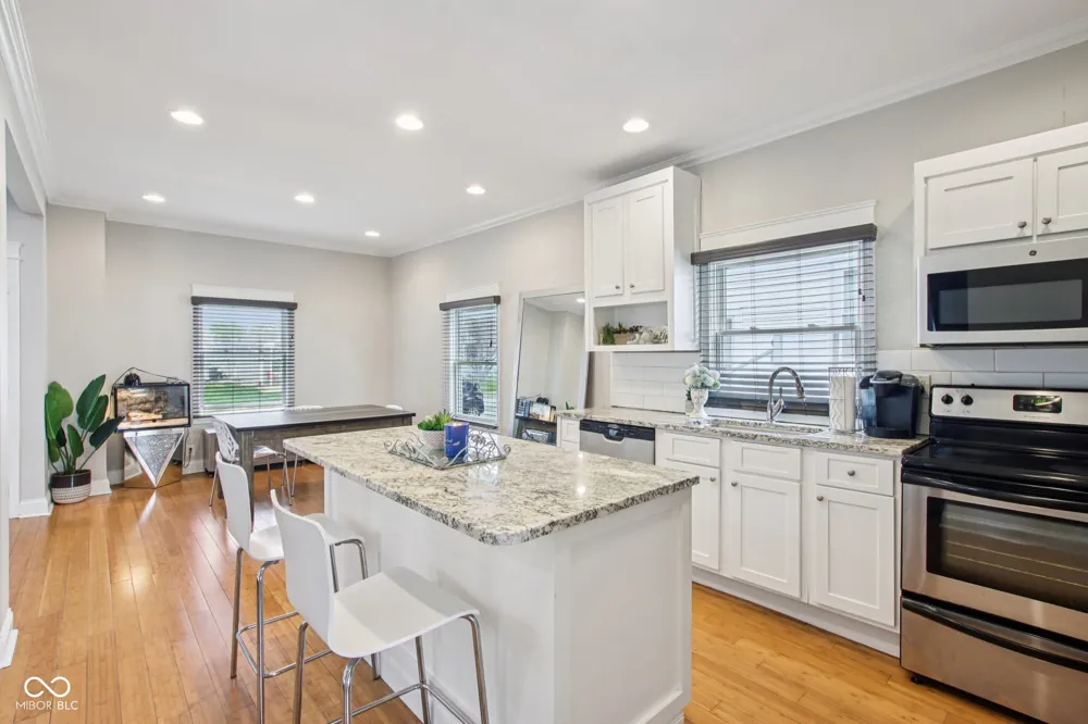 142 S 4th Avenue Beech Grove, IN 46107