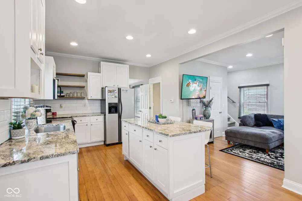 142 S 4th Avenue Beech Grove, IN 46107