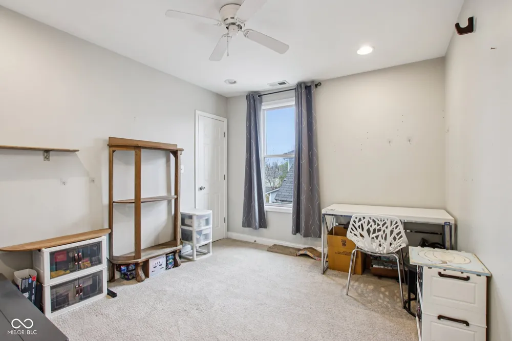 142 S 4th Avenue Beech Grove, IN 46107
