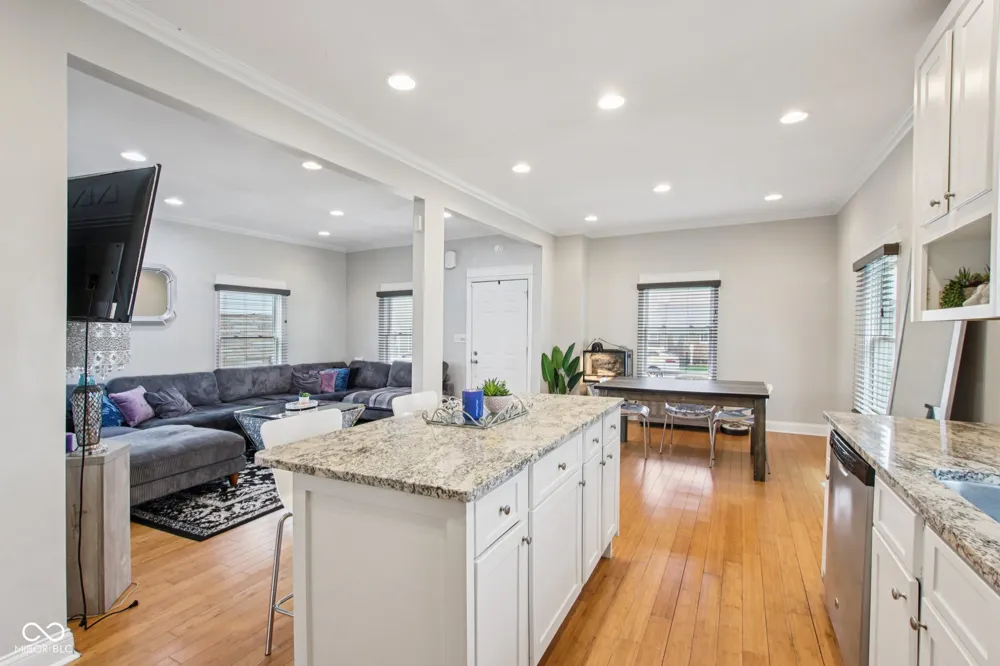 142 S 4th Avenue Beech Grove, IN 46107
