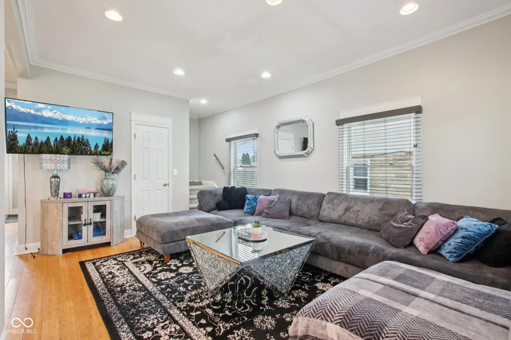 142 S 4th Avenue Beech Grove, IN 46107