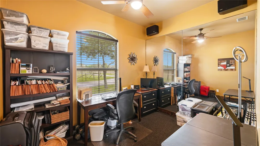 13661 E HIGHWAY 90 Kingsbury, TX 78638