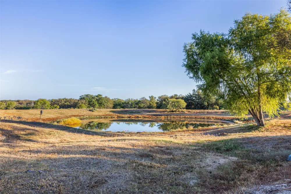 3270 Fm 671 Luling, TX 78648