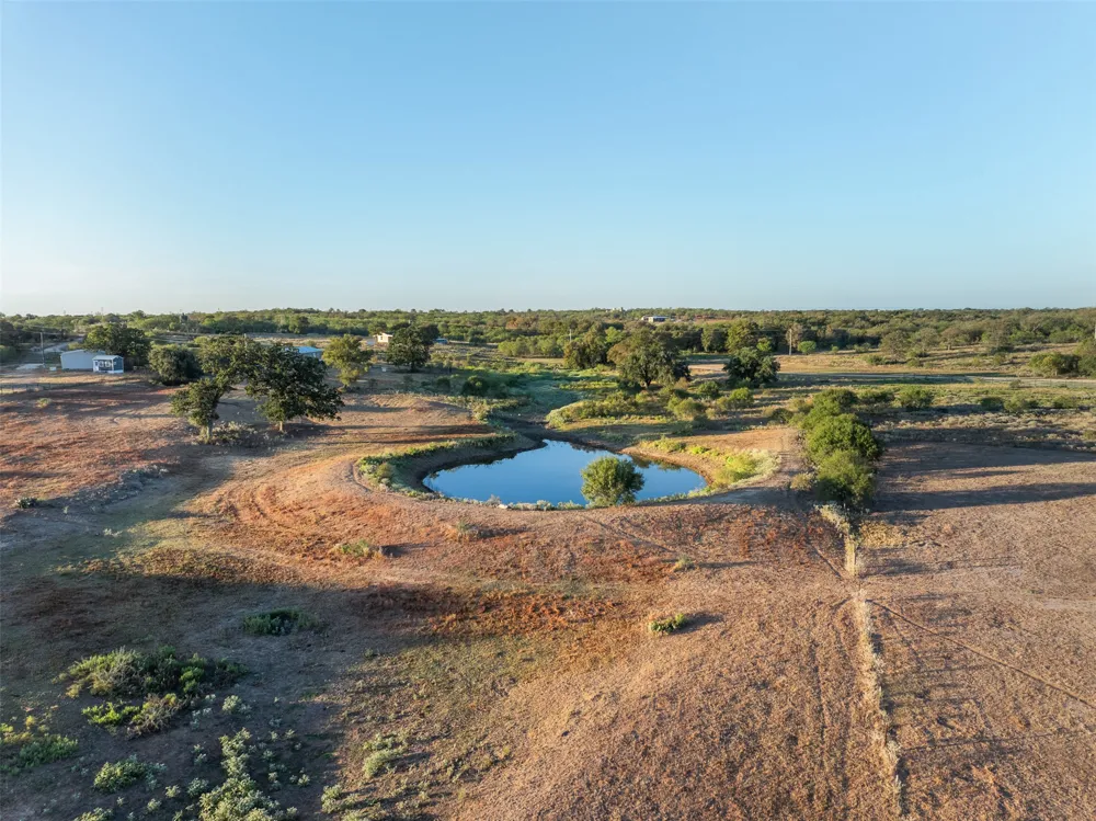 3270 Fm 671 Luling, TX 78648