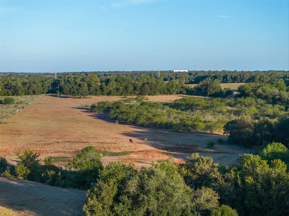 3270 Fm 671 Luling, TX 78648