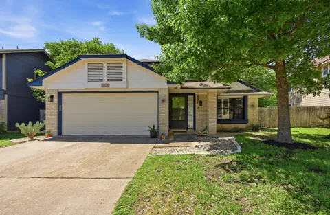 605 Brookside Pass