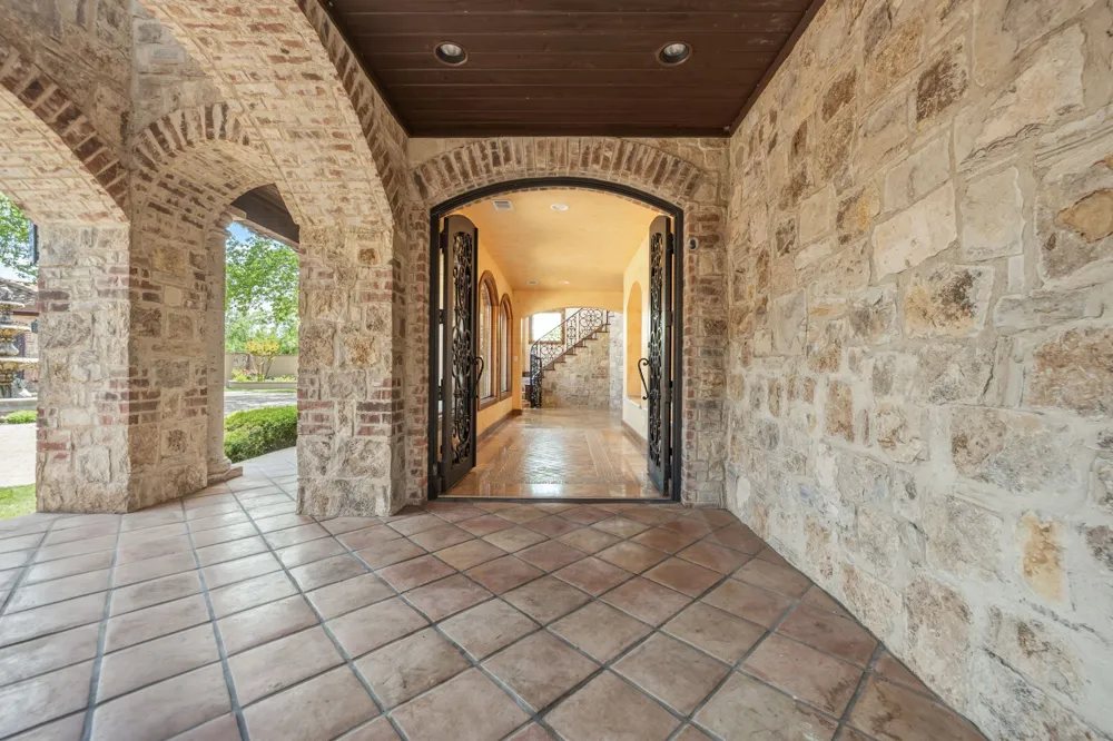 25110 River Road Spicewood, TX 78669
