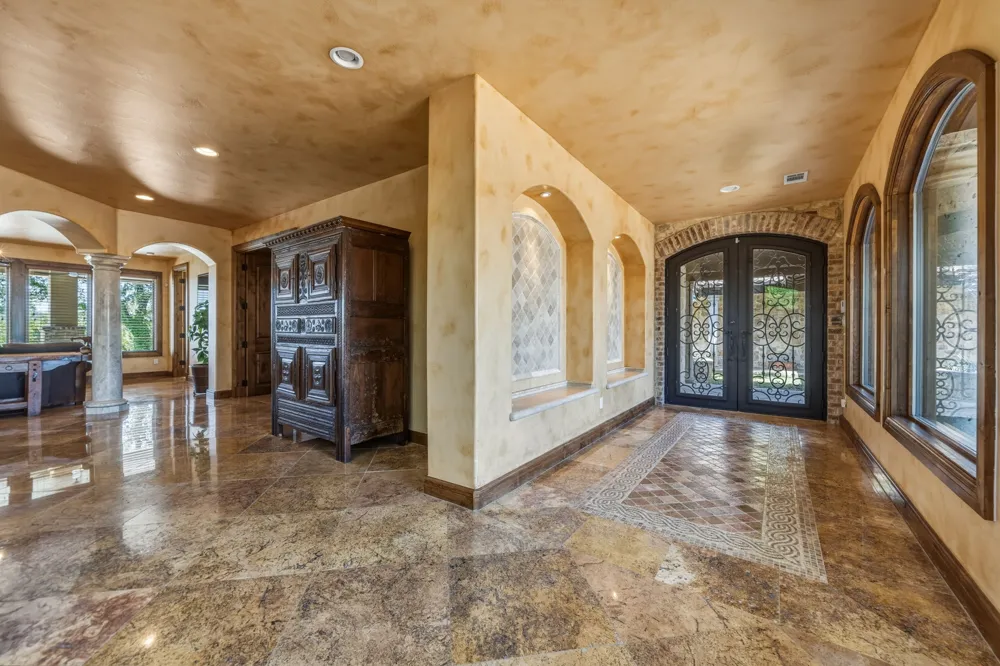 25110 River Road Spicewood, TX 78669
