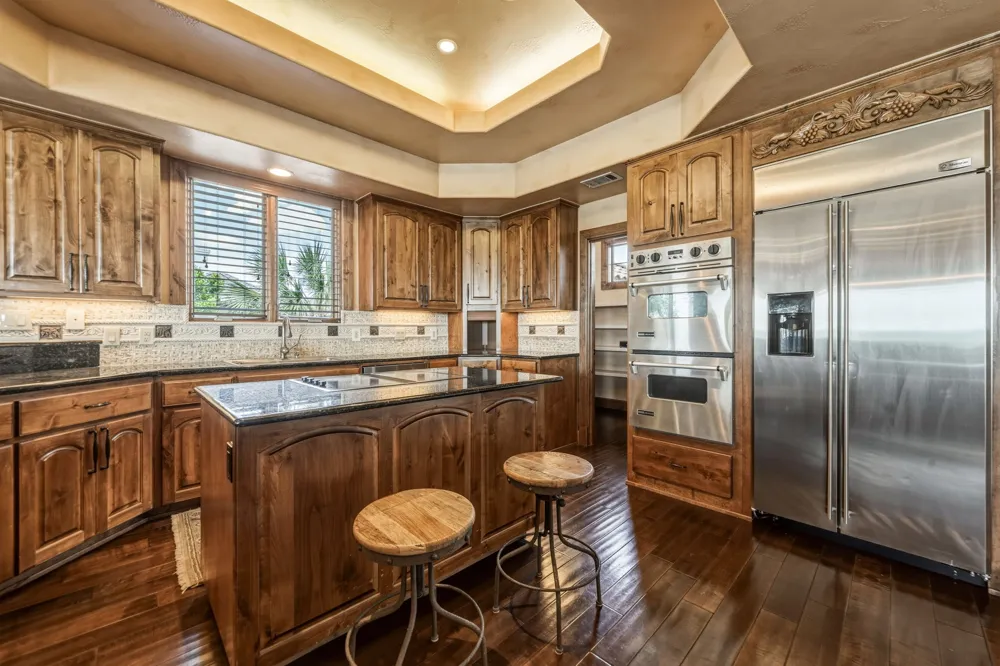 25110 River Road Spicewood, TX 78669