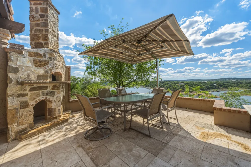 25110 River Road Spicewood, TX 78669
