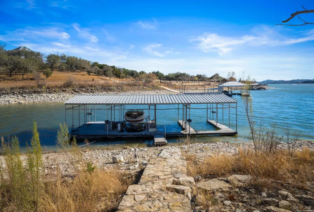 8007 Sharon Road Volente, TX 78641