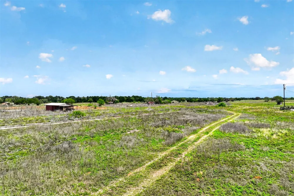 1763 Fm 108 Smiley, TX 78159