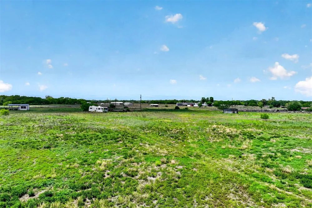 1763 Fm 108 Smiley, TX 78159
