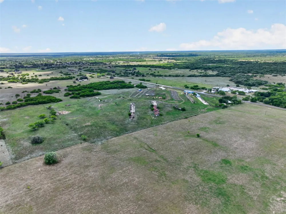 1763 Fm 108 Smiley, TX 78159