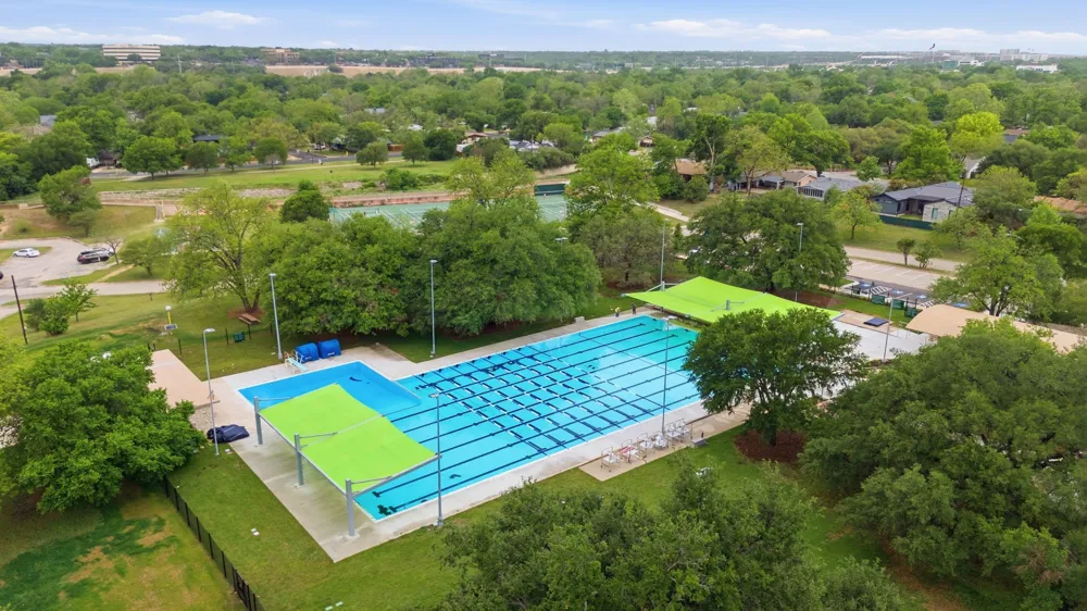 6444 Burnet Road #403 Austin, TX 78757