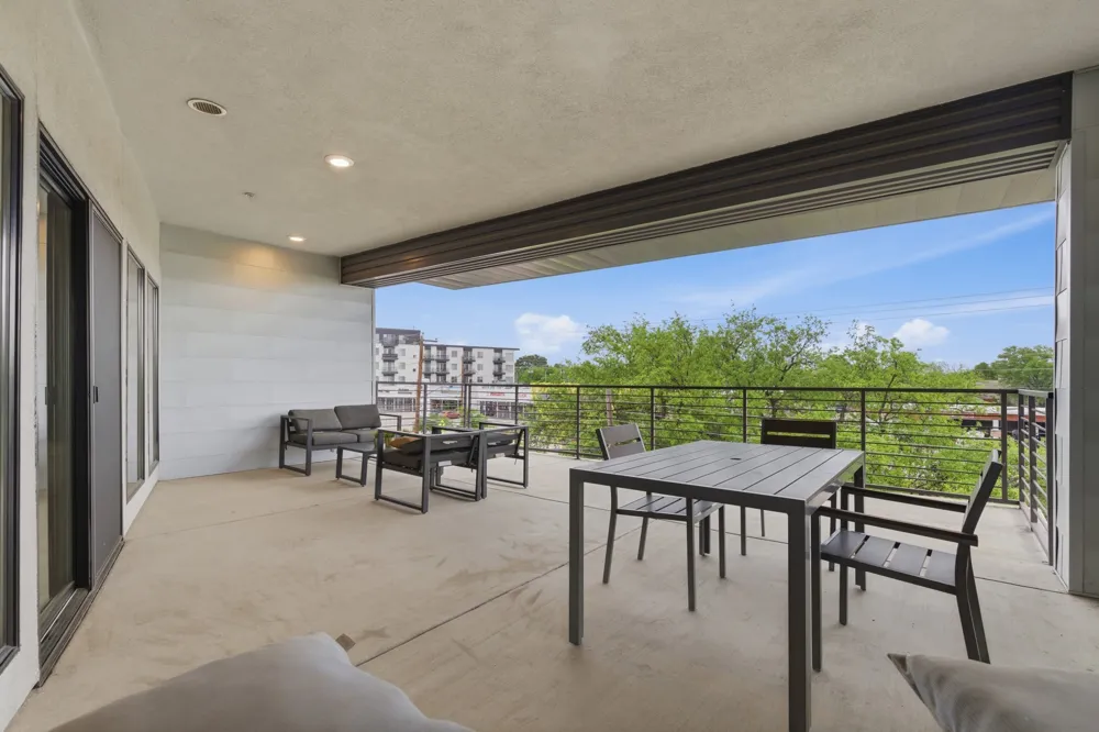 6444 Burnet Road #403 Austin, TX 78757