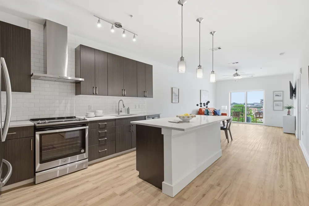6444 Burnet Road #403 Austin, TX 78757