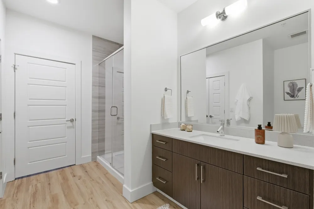 6444 Burnet Road #403 Austin, TX 78757
