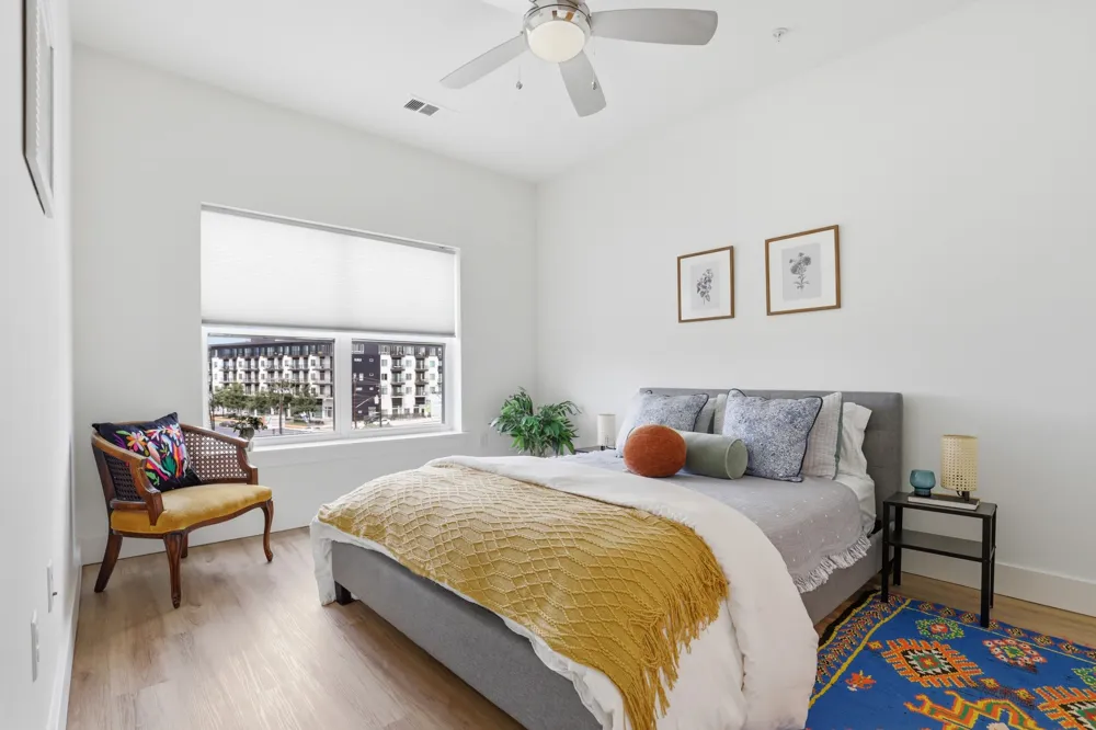 6444 Burnet Road #403 Austin, TX 78757