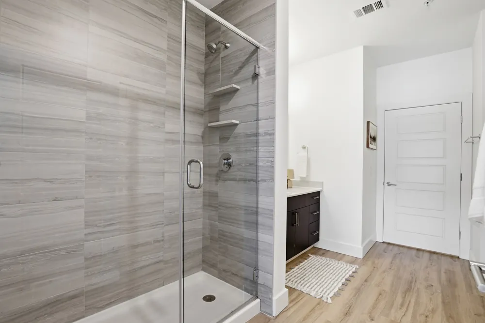 6444 Burnet Road #403 Austin, TX 78757