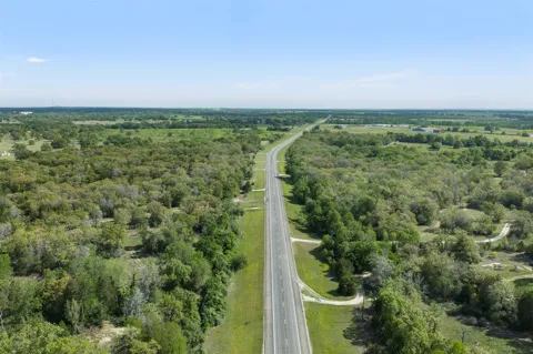 2642 Highway 77 S