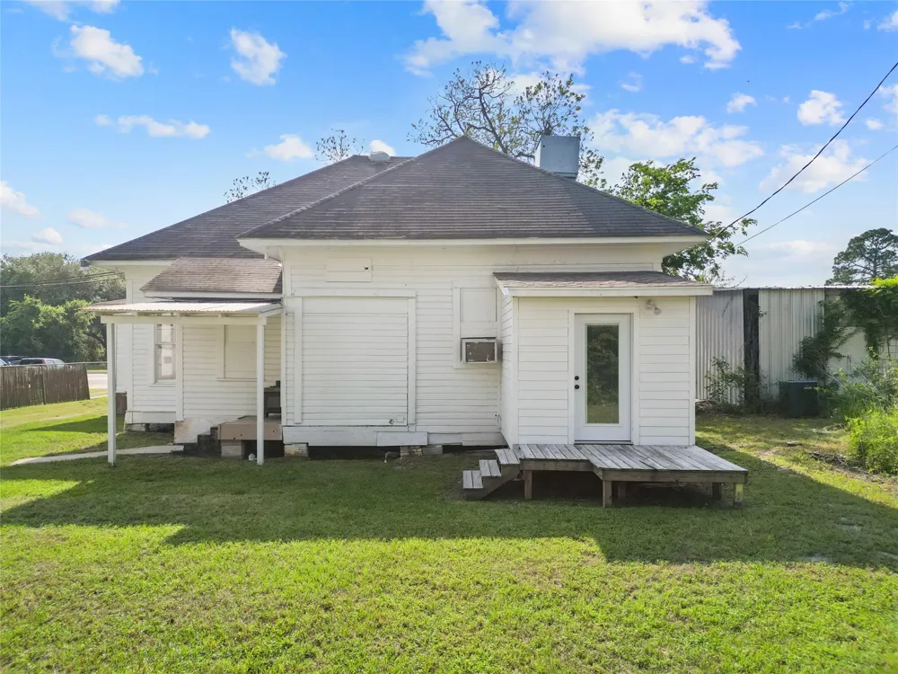 327 S Robb Street Trinity, TX 75862