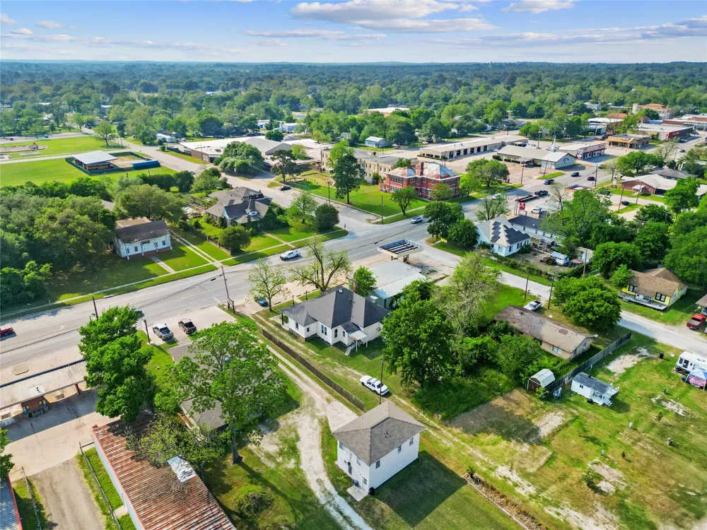 327 S Robb Street Trinity, TX 75862