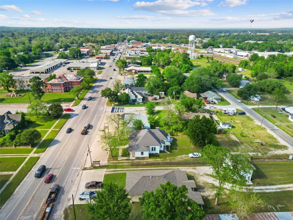 327 S Robb Street Trinity, TX 75862